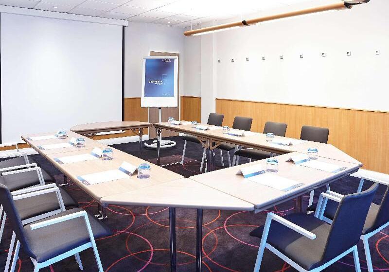 Novotel London Heathrow Airport M4 Jct. 4