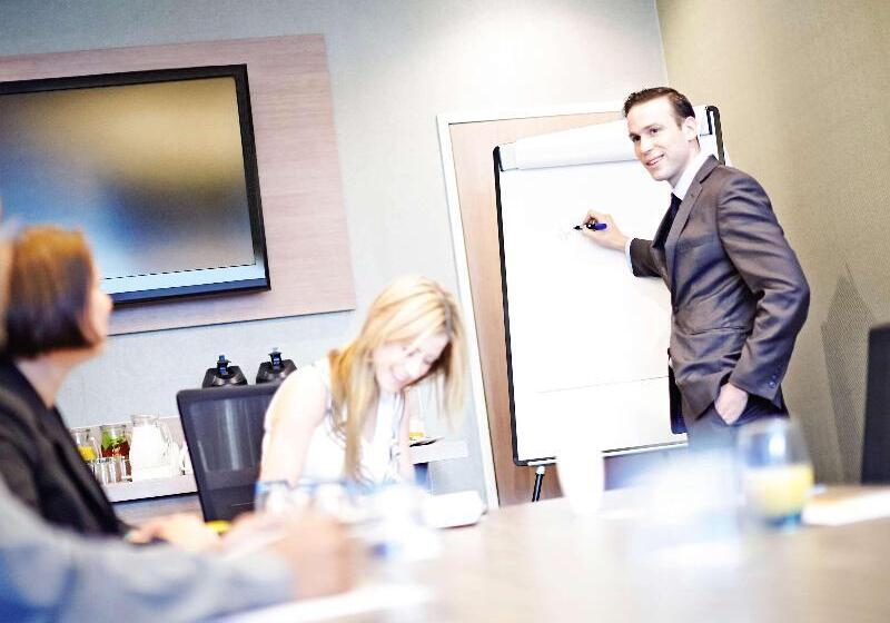 Novotel London Heathrow Airport M4 Jct. 4