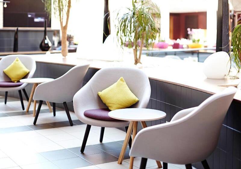 Novotel London Heathrow Airport M4 Jct. 4