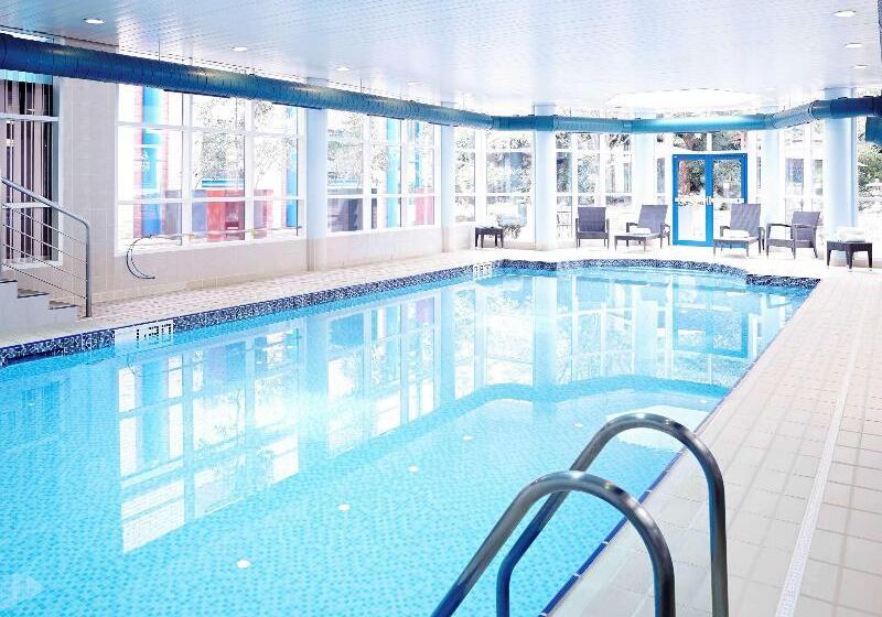 Novotel London Heathrow Airport M4 Jct. 4