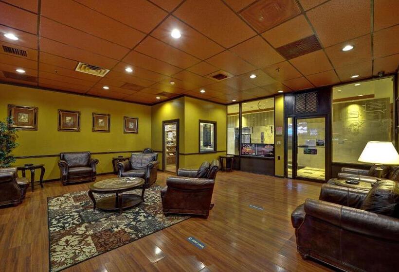 Quality Hotel & Suites At The Falls