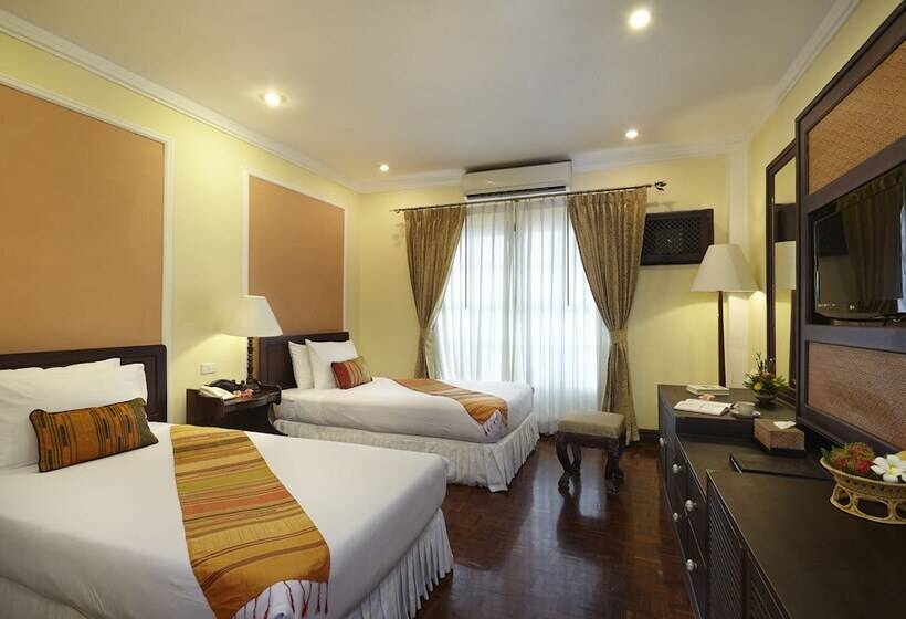 استراحتگاه Villa Santi