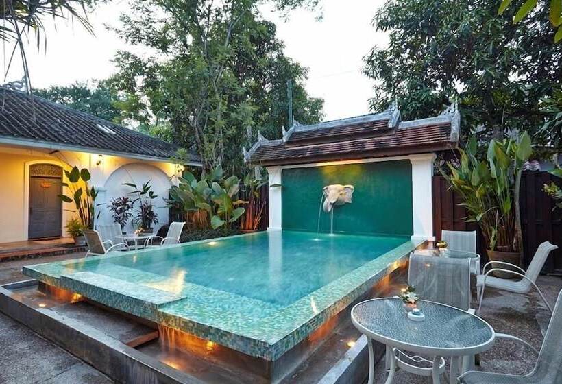 منتجع Villa Santi