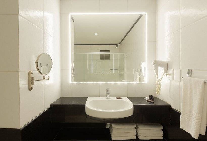 Ritz Lagoa Da Anta Hotel & Spa