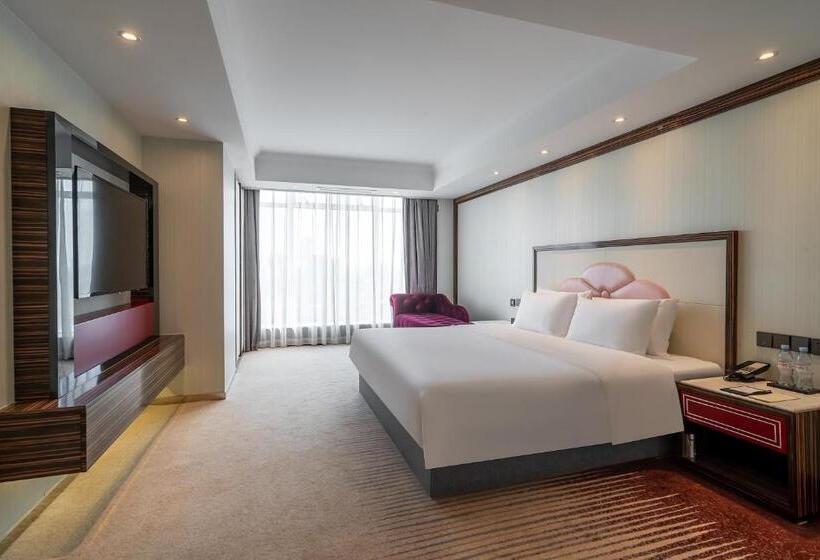 Suning Universal Hotel All Suites