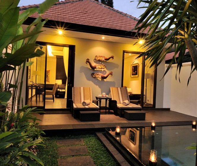 Отель White Rose Kuta Resort  Villas & Spa