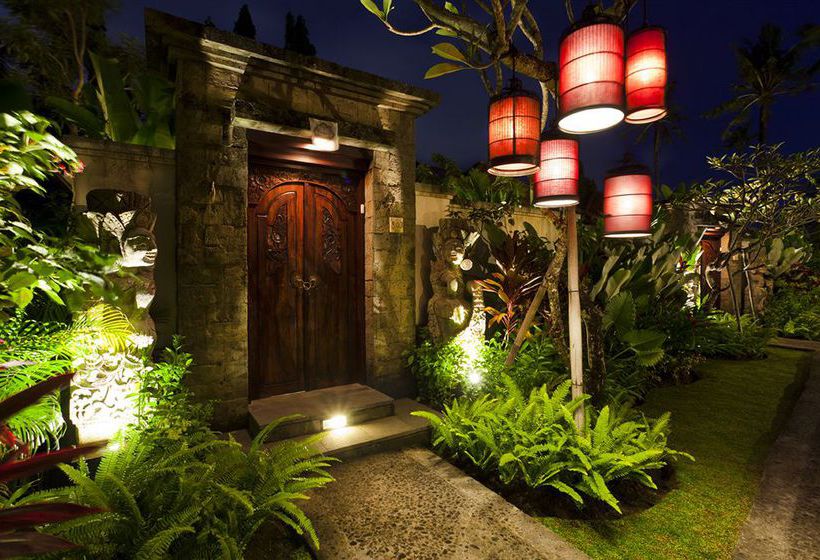 Отель White Rose Kuta Resort  Villas & Spa