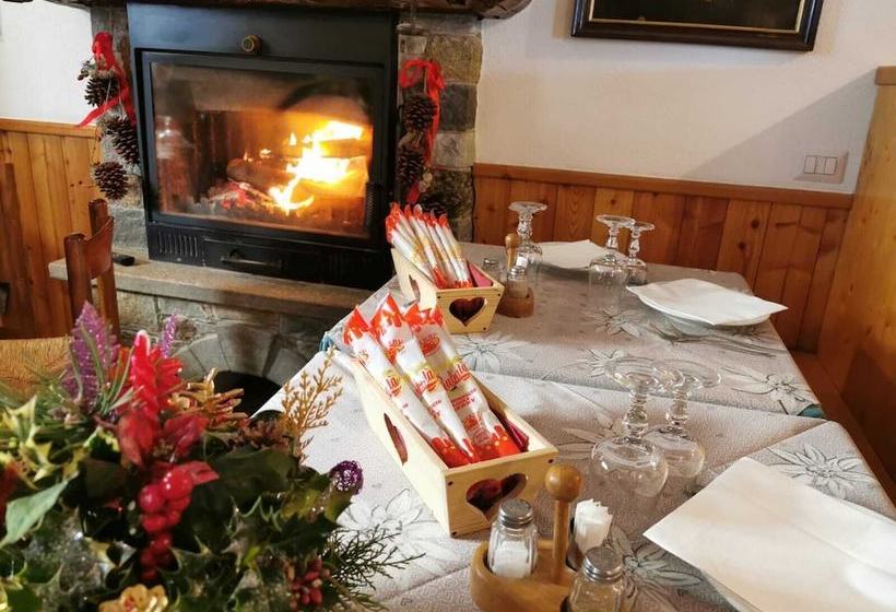 בית מלון כפרי Albergo Ristorante Centro