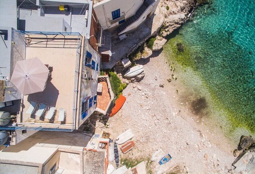 بنسيون Cala Dogana Guest House