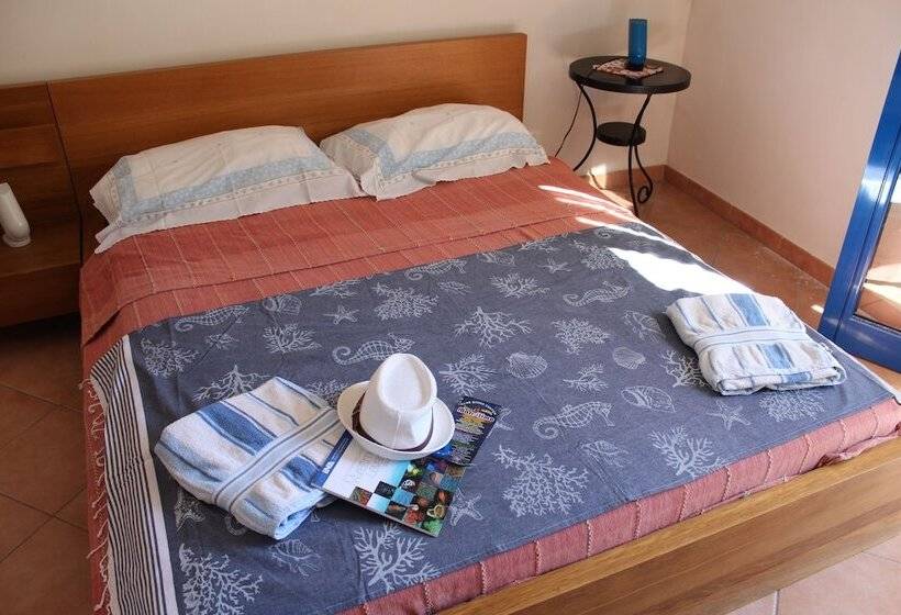 بنسيون Cala Dogana Guest House