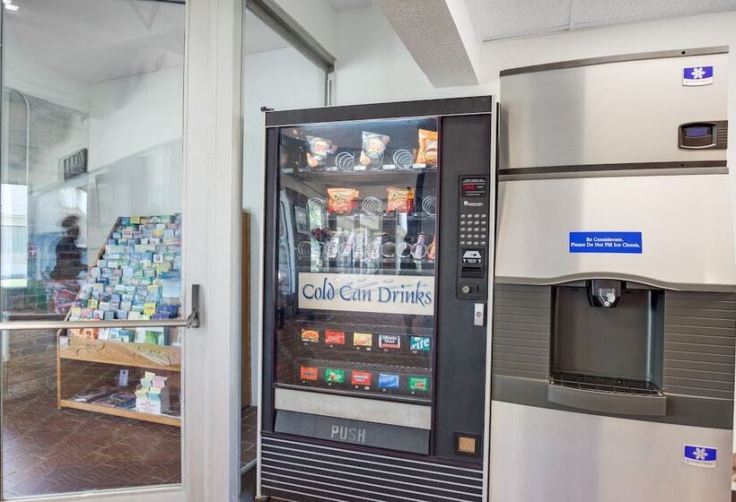 מוטל Oyo Hotel Mona Lake Muskegon