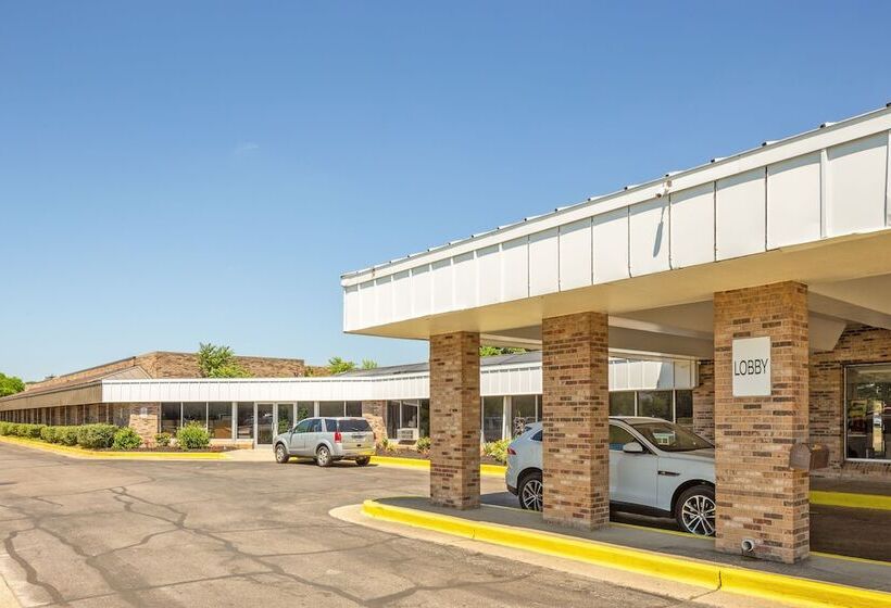 מוטל Oyo Hotel Mona Lake Muskegon