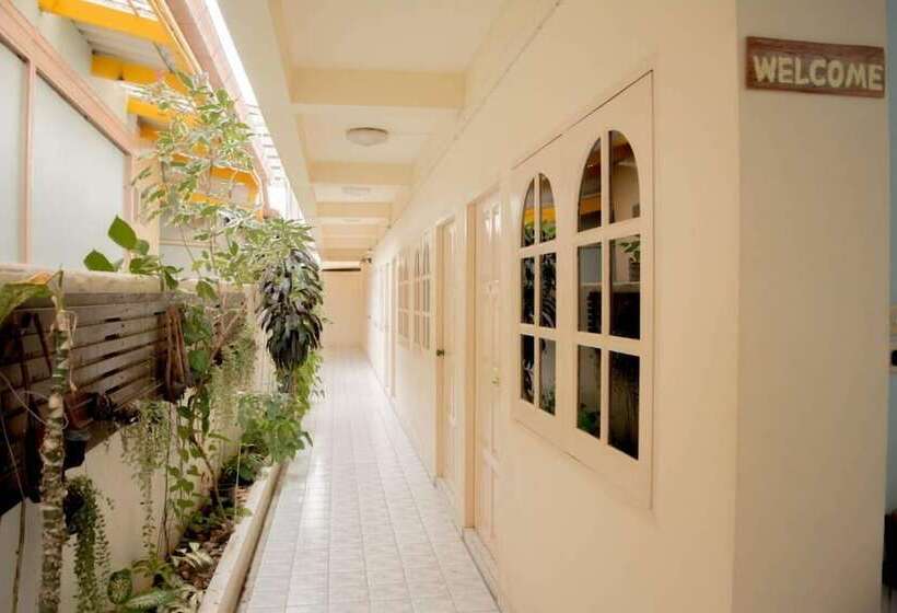 Hotel Palada Guest House