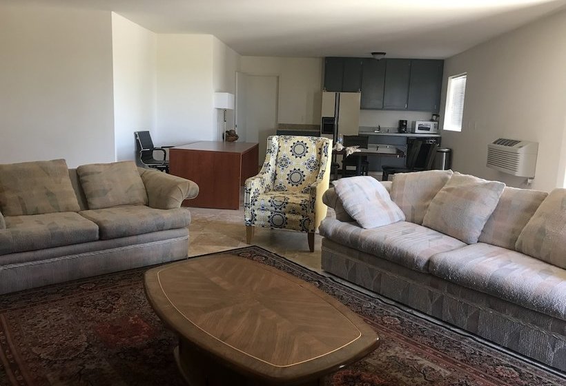 Отель Ramada By Wyndham Holtville Golf Resort/el Centro