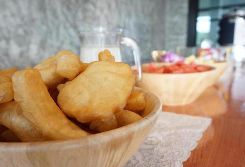 Отель 101 Tea Green View