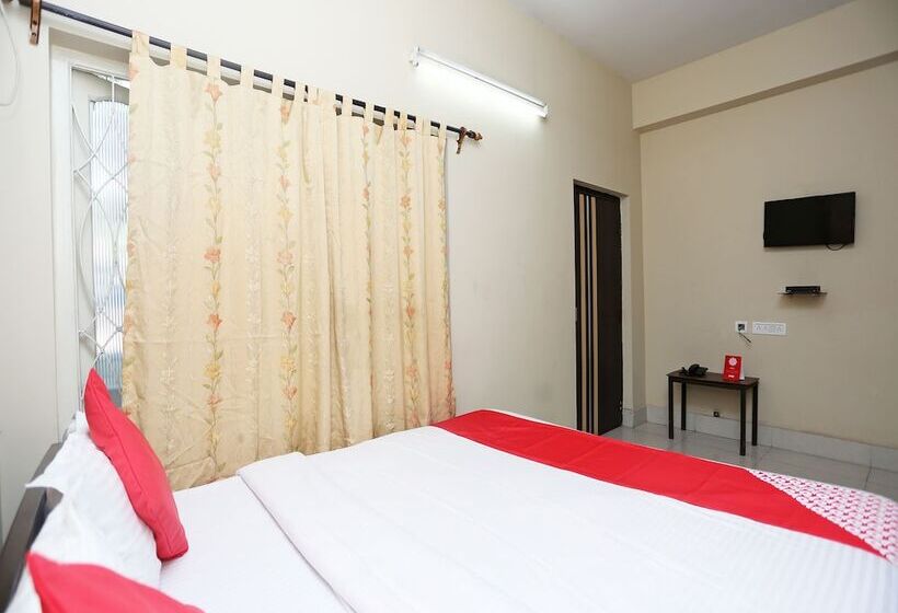 فندق Aakash Bika Guest House By Oyo Rooms