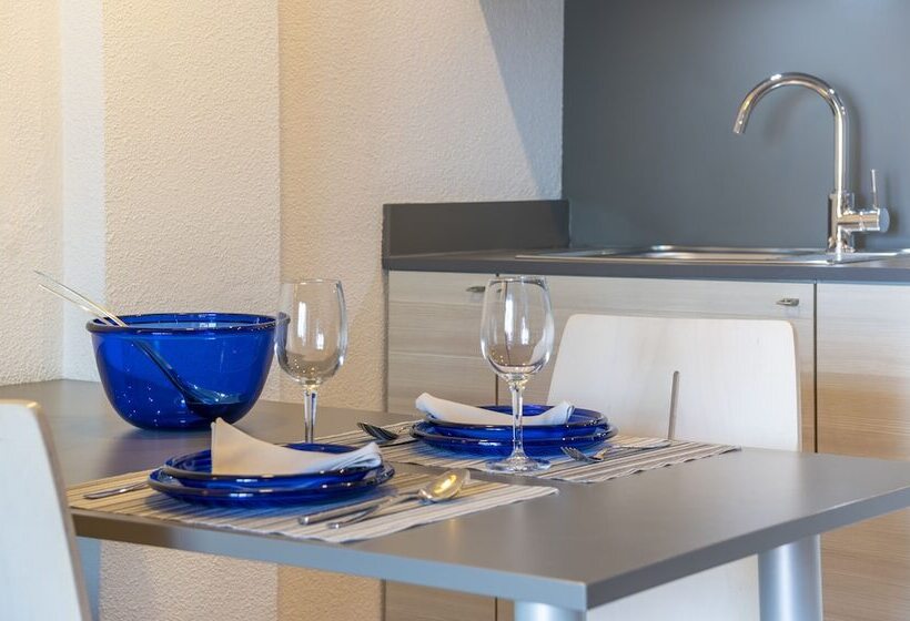 Almirall Apartaments