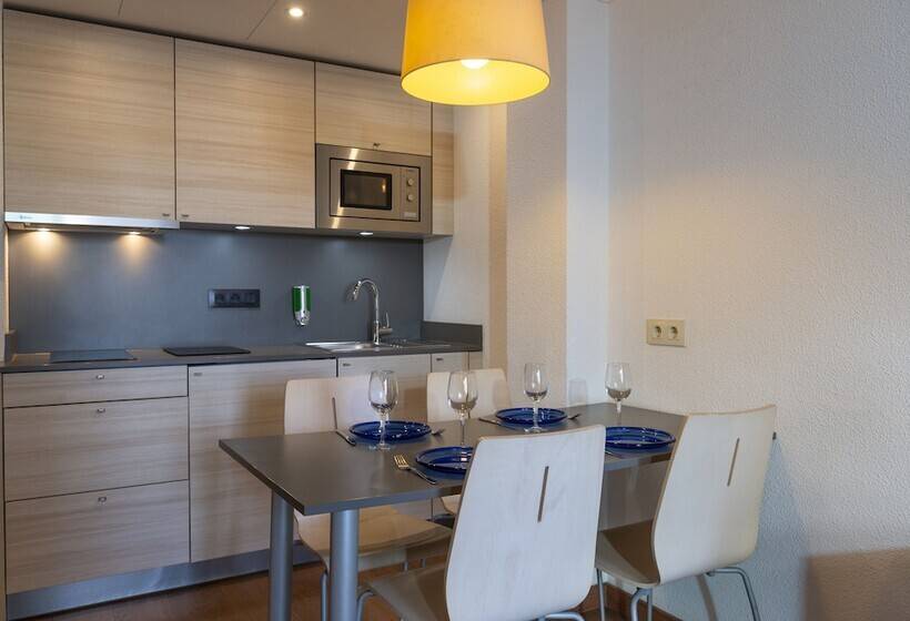 Almirall Apartaments