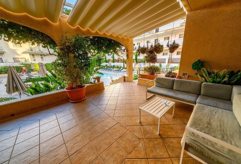 Apartamentos Isla Del Sol