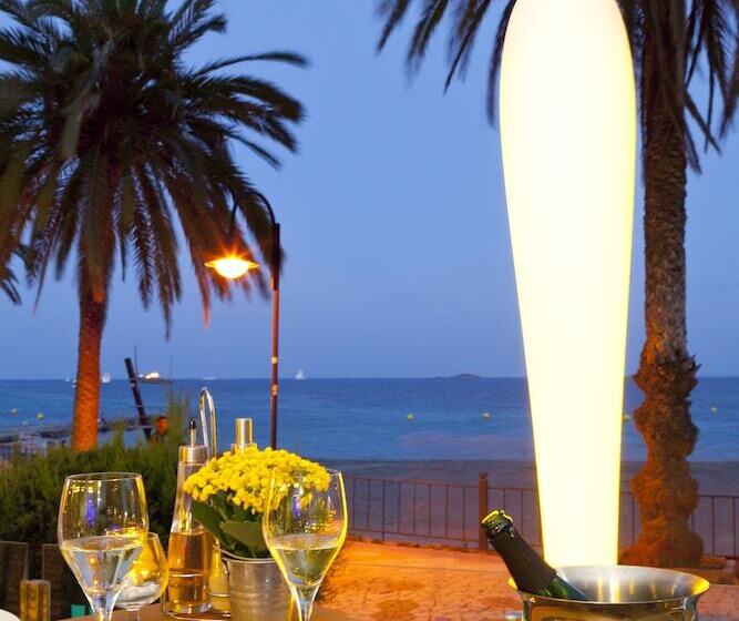 Apartamentos Mar Y Playa