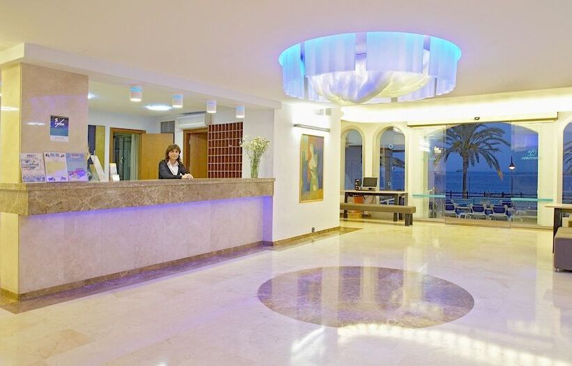 Apartamentos Mar Y Playa