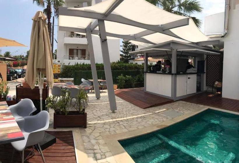 Apartamentos Sol Naixent