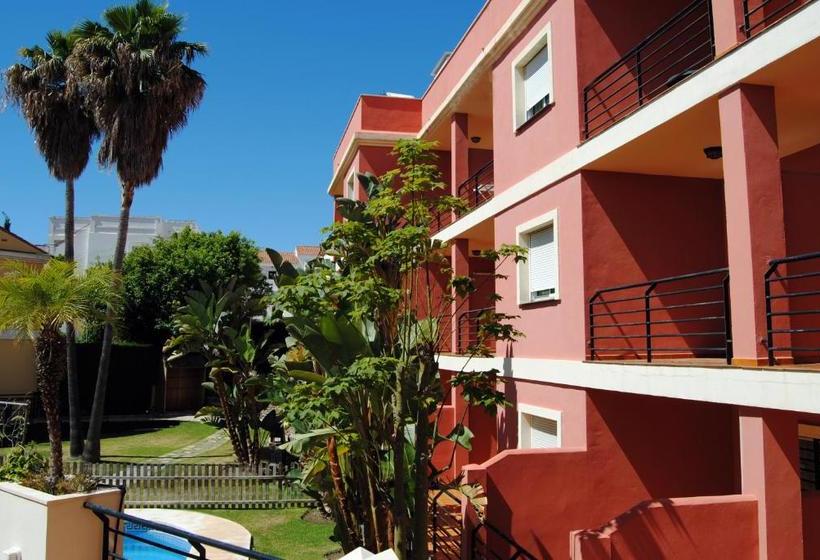 Apartamentos Turísticos Añoreta