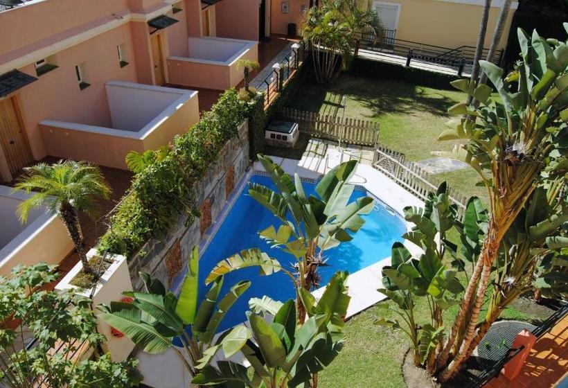 Apartamentos Turísticos Añoreta