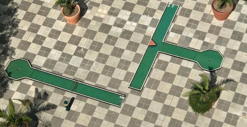 Apartamentos Turísticos Janelas Do Mar