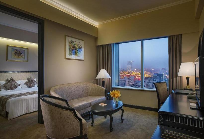 호텔 Celebrity International Grand