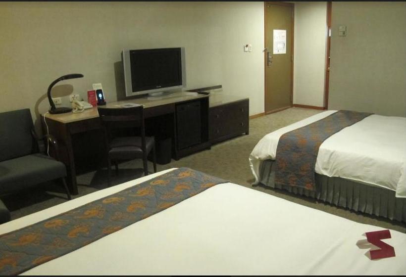 Chateau De Chine Hotel Taoyuan