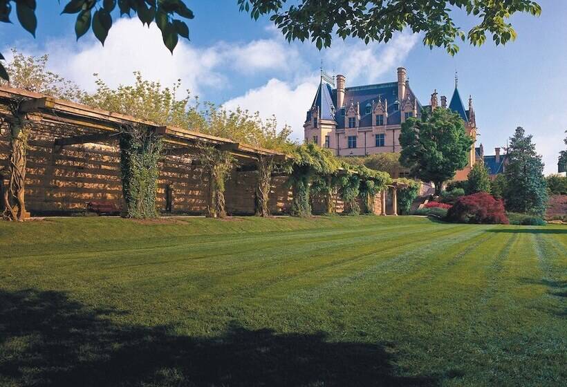 Crowne Plaza Resort Asheville, An Ihg