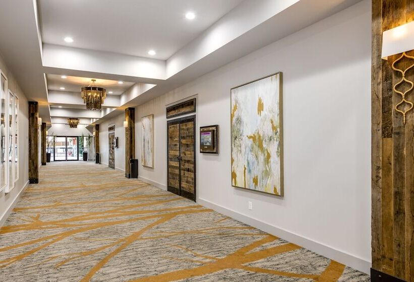 Crowne Plaza Resort Asheville, An Ihg