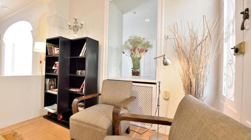 פונדק Can Carol