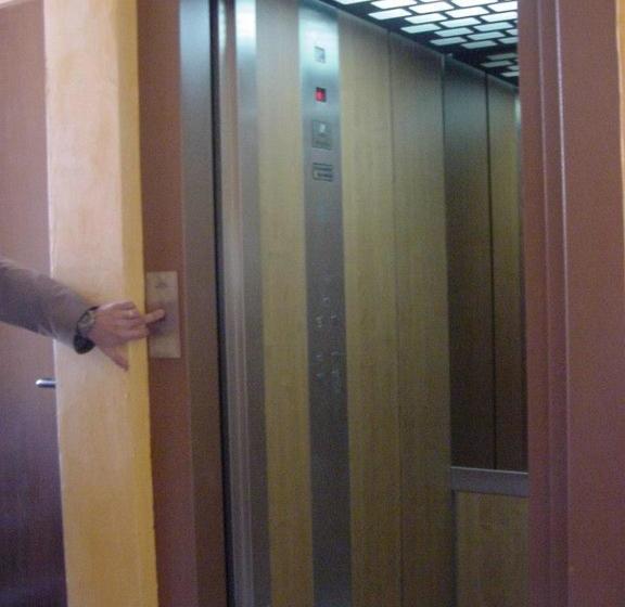 Hostal Toledano Victoria