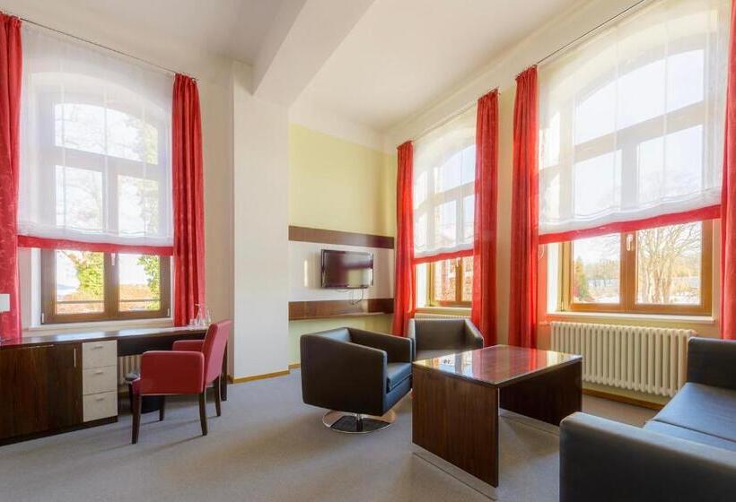 فندق Am Tiefwarensee