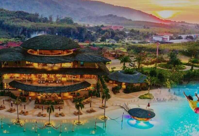 فندق Amora Beach Resort Phuket