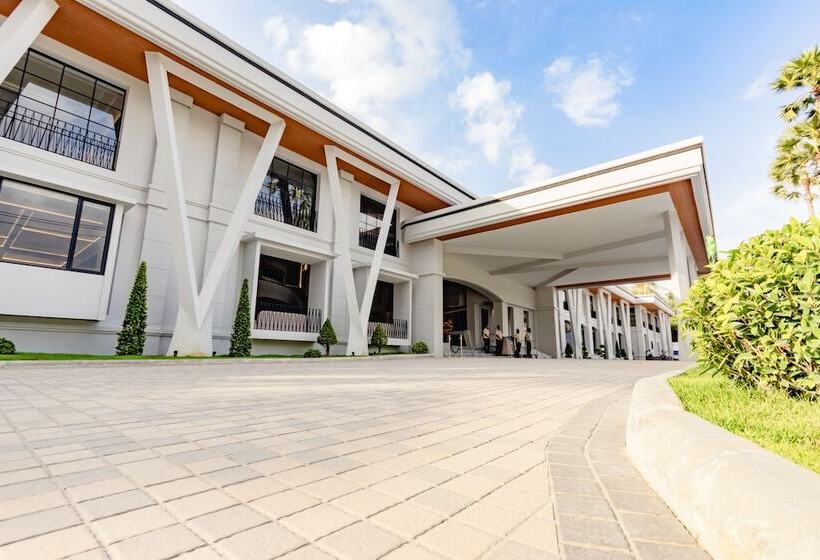 فندق Amora Beach Resort Phuket