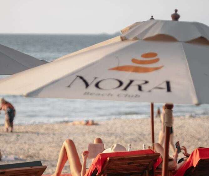 فندق Amora Beach Resort Phuket