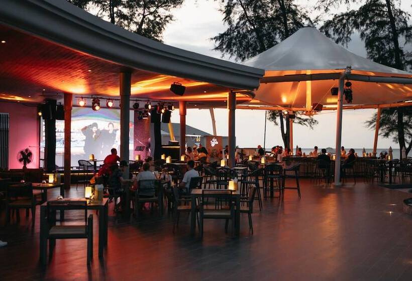 فندق Amora Beach Resort Phuket