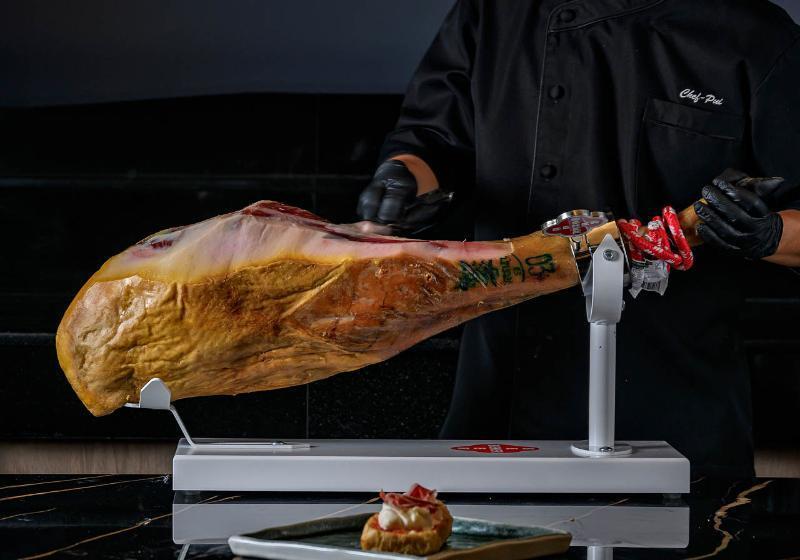 فندق Amora Beach Resort Phuket