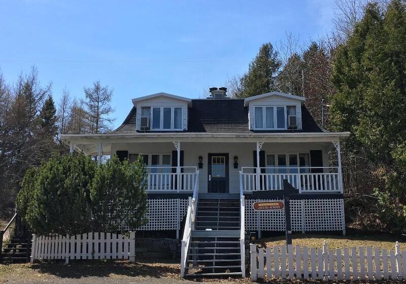 Отель Au Petit Berger