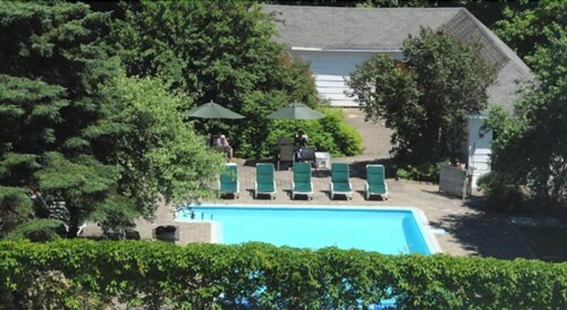 Отель Au Petit Berger