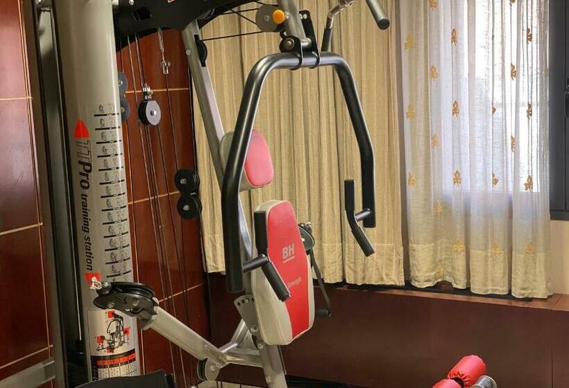 هتل Badajoz Center