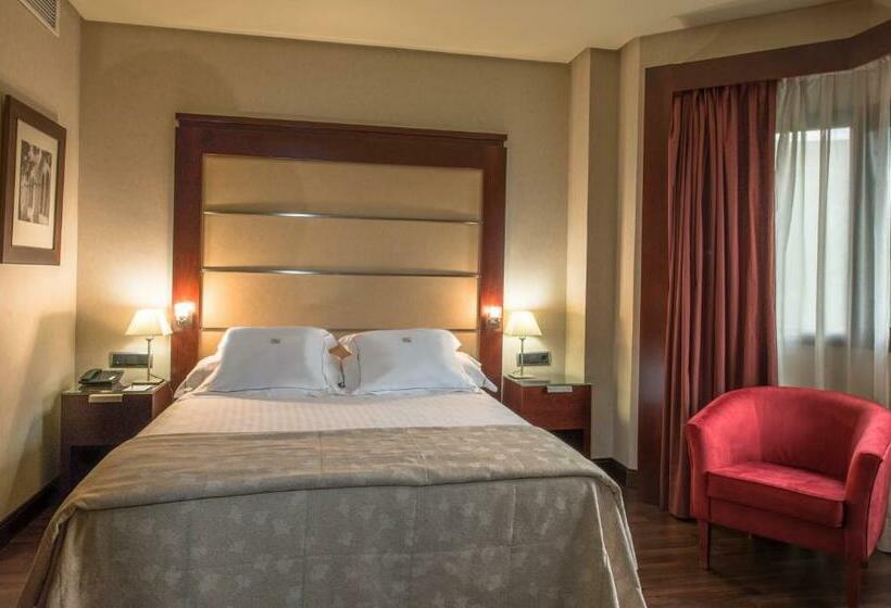 هتل Badajoz Center