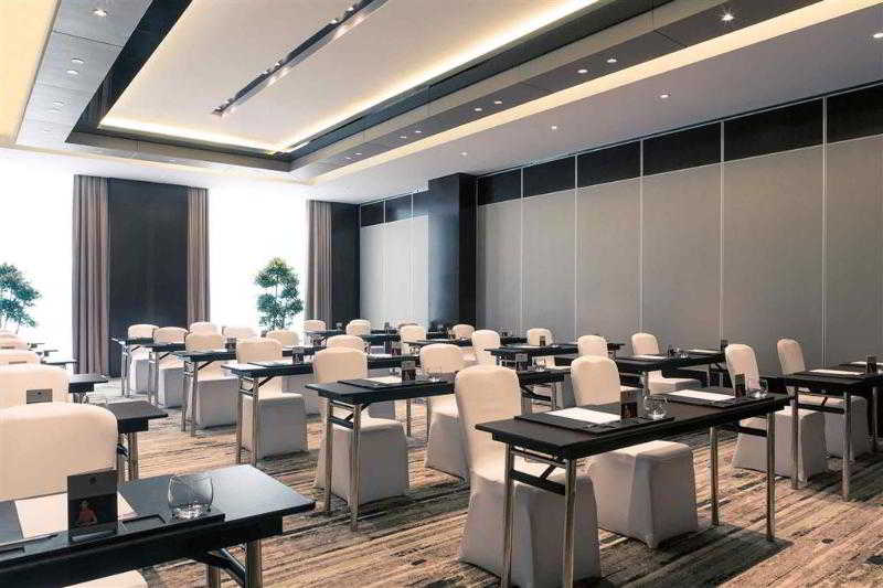 Отель Beijing Oriental Mingyue