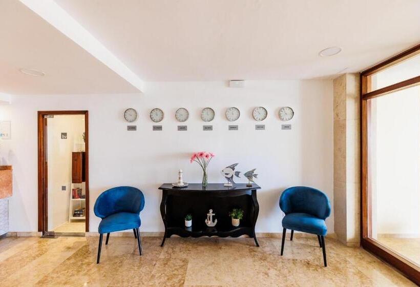 Отель Bellevue Belsana