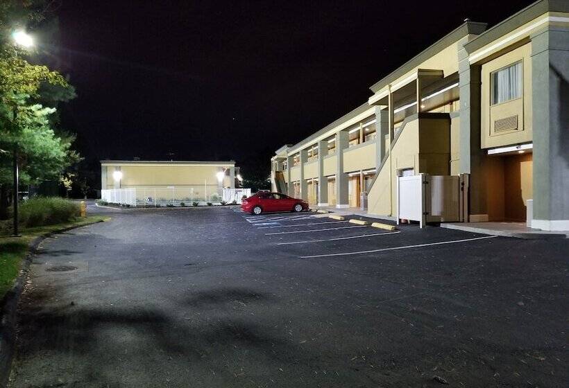 בית מלון כפרי Best Western Annapolis