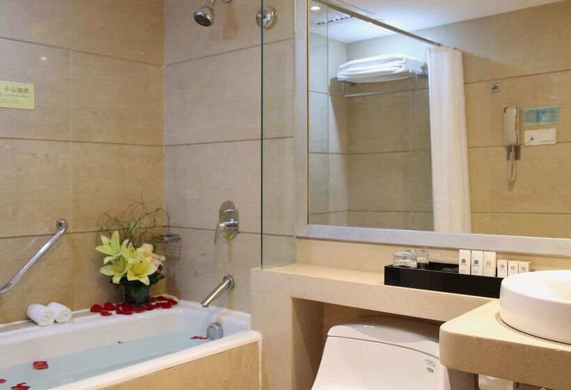 Felicity Hotel Shenzhen, Luohu Railway Station