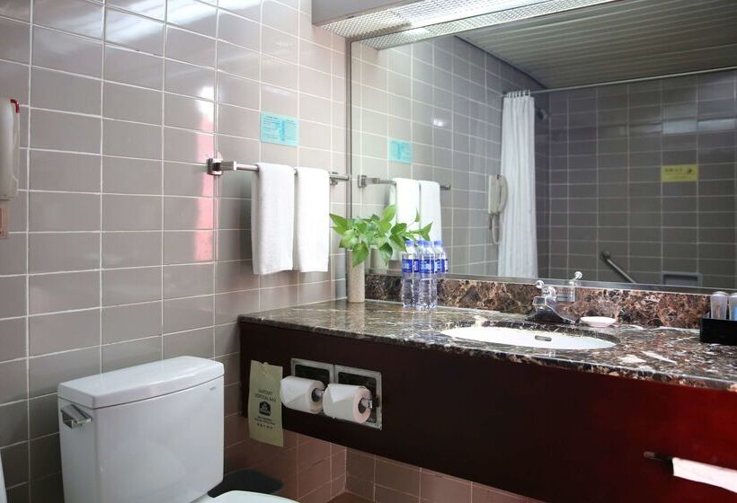 Felicity Hotel Shenzhen, Luohu Railway Station